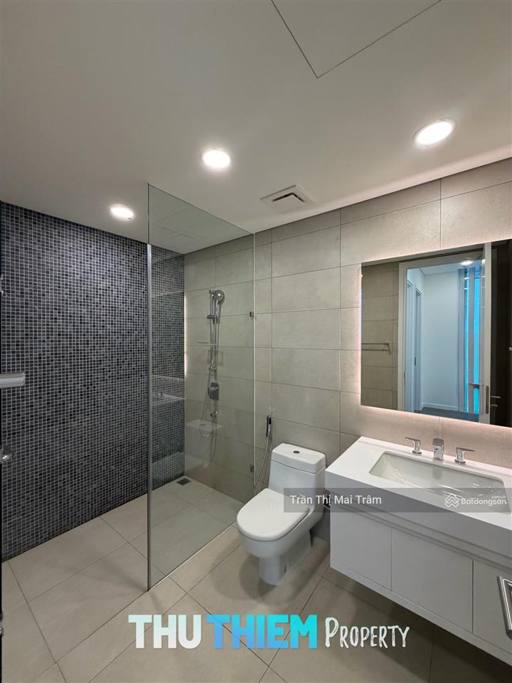Thuê 2pn siêu rộng the berkley thảo điền 143m2, ntcb giá thuê 75 triệu/tháng