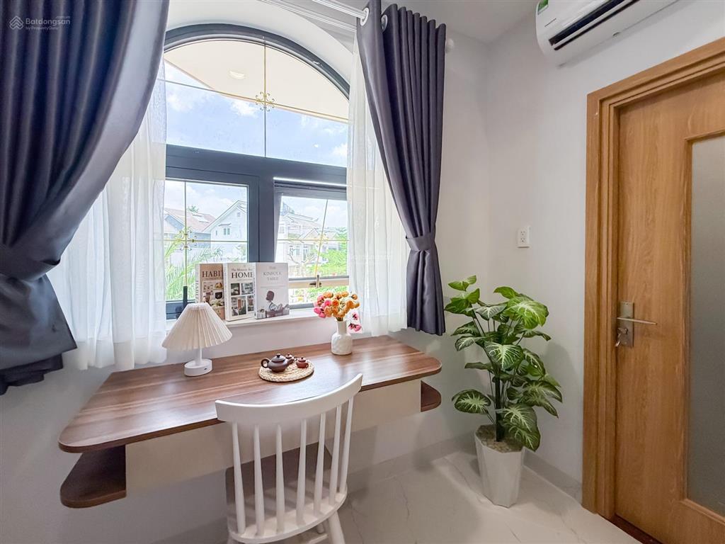 Mới căn hộ studio full nội thất gần sc vivo, cresent mall, đh tdt, rmit quận 7