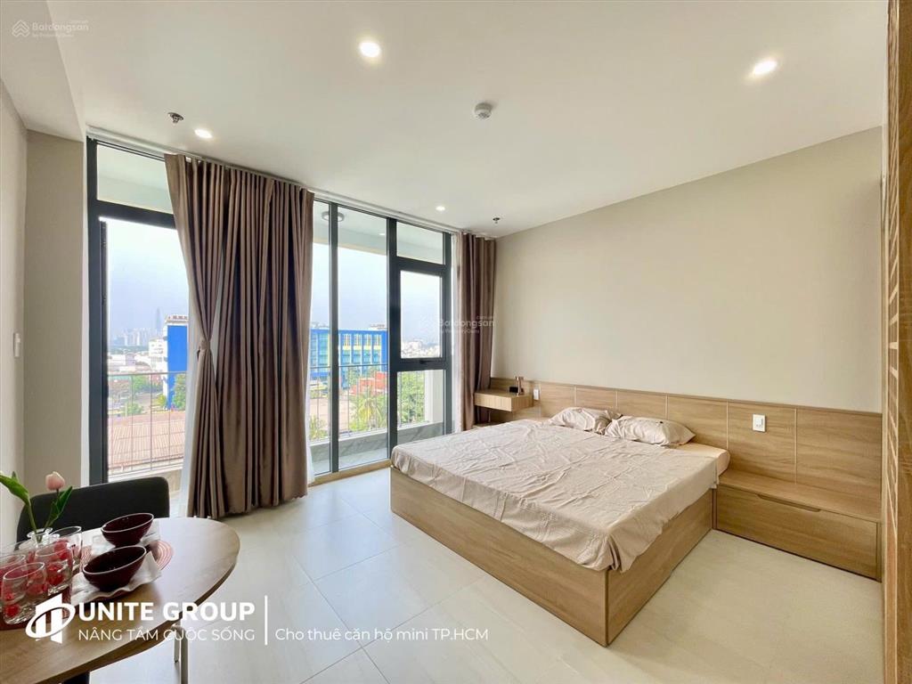 Cho thuê chdv studio ban công lớn, full nt gần lotte, cầu kênh tẻ, rmit, vivocity, gần q4, q1, q8