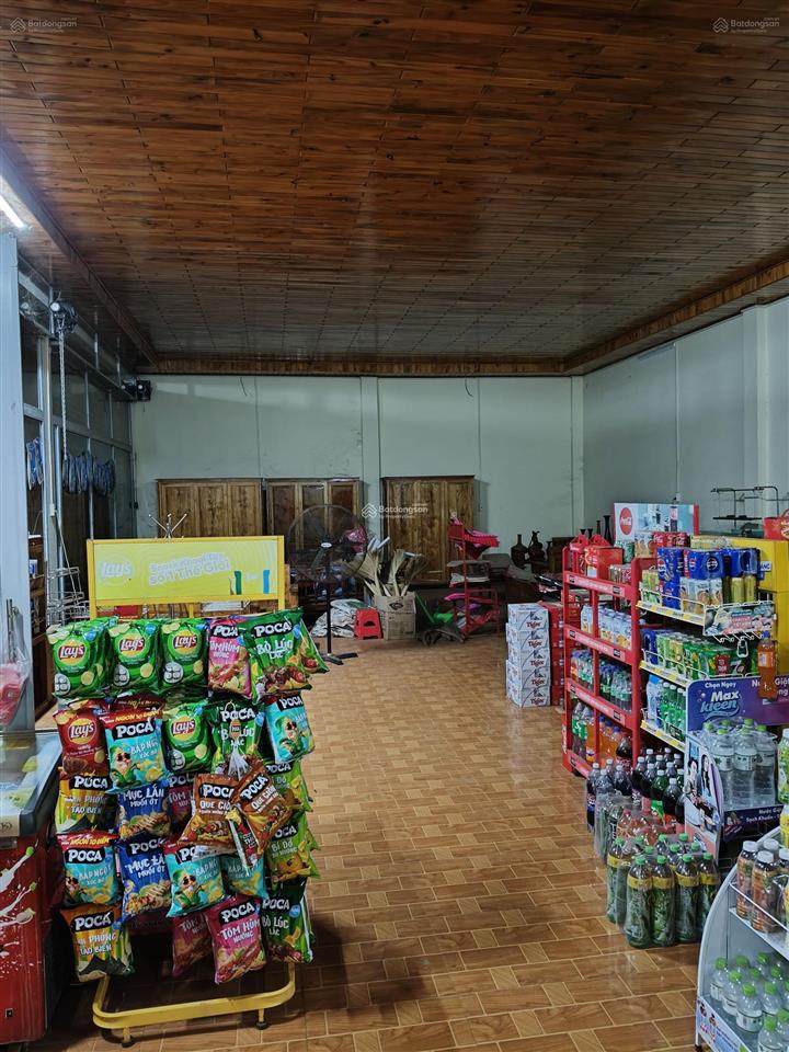 Bán nhà đất mặt tiền đường nhựa chính chủ