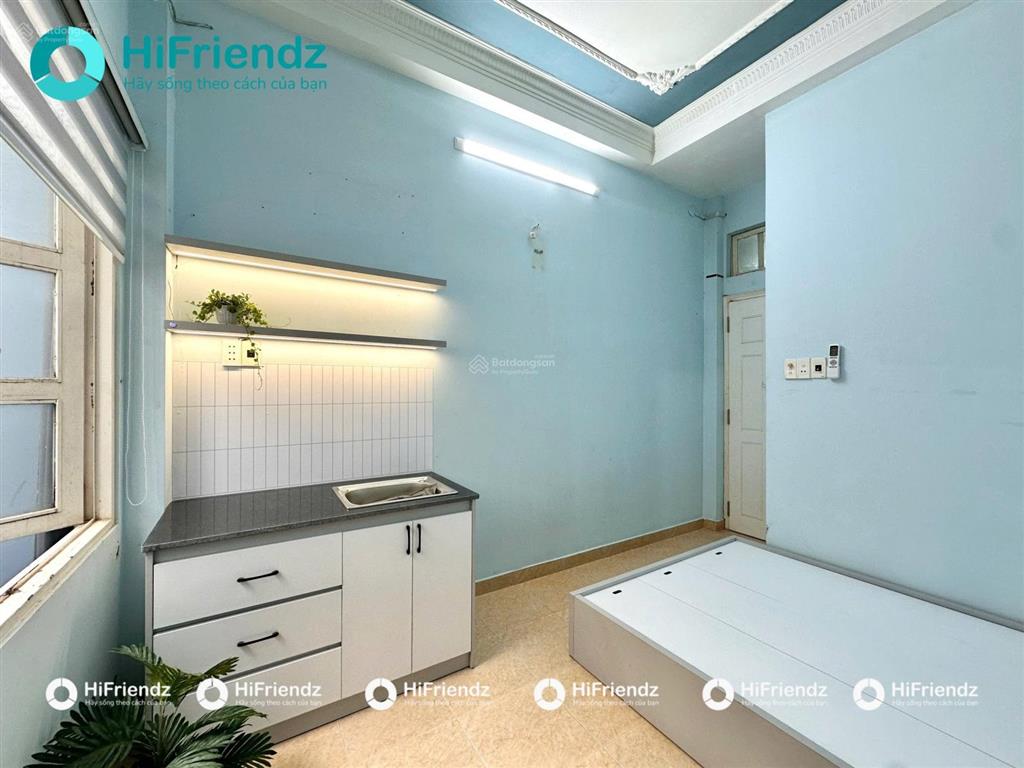 Studio ban công thoáng nhà mới hạt dẻ đầy đủ nội thất ngay trung tâm