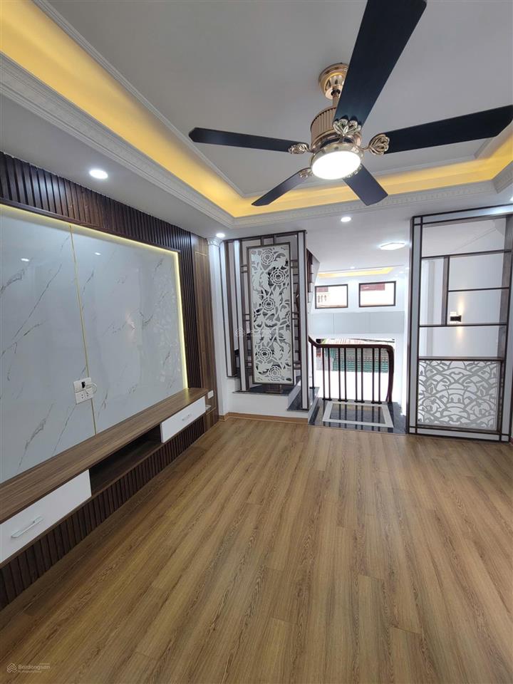 Vĩnh ninh đại thanh  thanh trì 5tầng 4ngủ 6,45tỷ