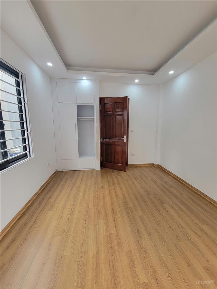 Vĩnh ninh đại thanh  thanh trì 5tầng 4ngủ 6,45tỷ