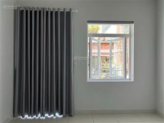 Nhà sổ hồng, xây dựng kỹ, 4x11=44m2 3 tầng= 132m2 sử dụng.  hà 0937 190 ***