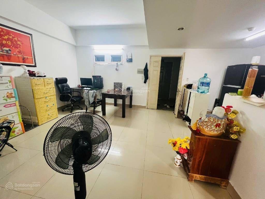 Bán gấp căn hộ 1050( số 4 phan chu trinh. gần nơ trang long)