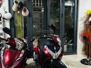 Bán nhà trung tâm quận 1 cách mt cô bắc vài bước 40m