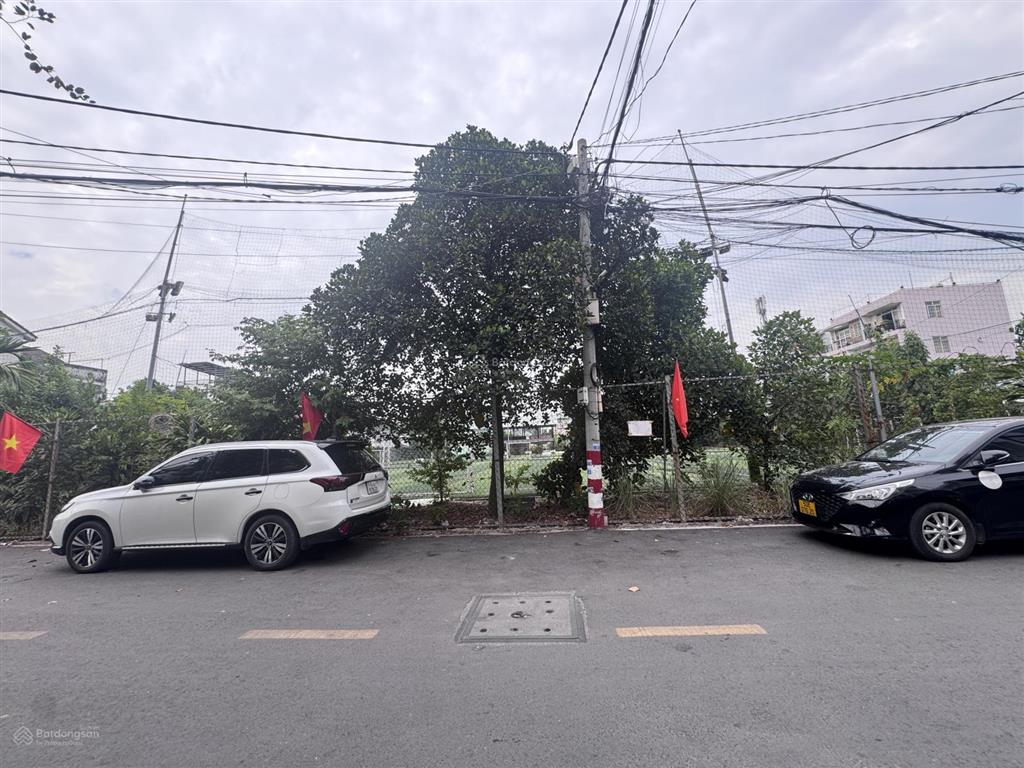 Nhà 2 tầng khu vip hiệp bình chánh  gần gigamall  hxh