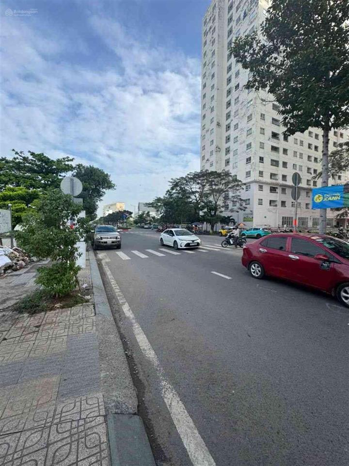 Siêu phẩm vàng bình thạnh  hẻm ô tô nơ trang long  xd được 1 lửng 3 lầu