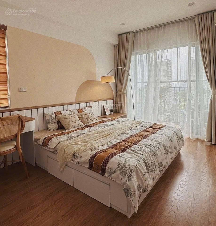 Hàng hiếm tại south building. dt 77m2, 2pn, 2wc, đầy đủ nội thất. giá chỉ 5.5 tỷ  0917 208 ***