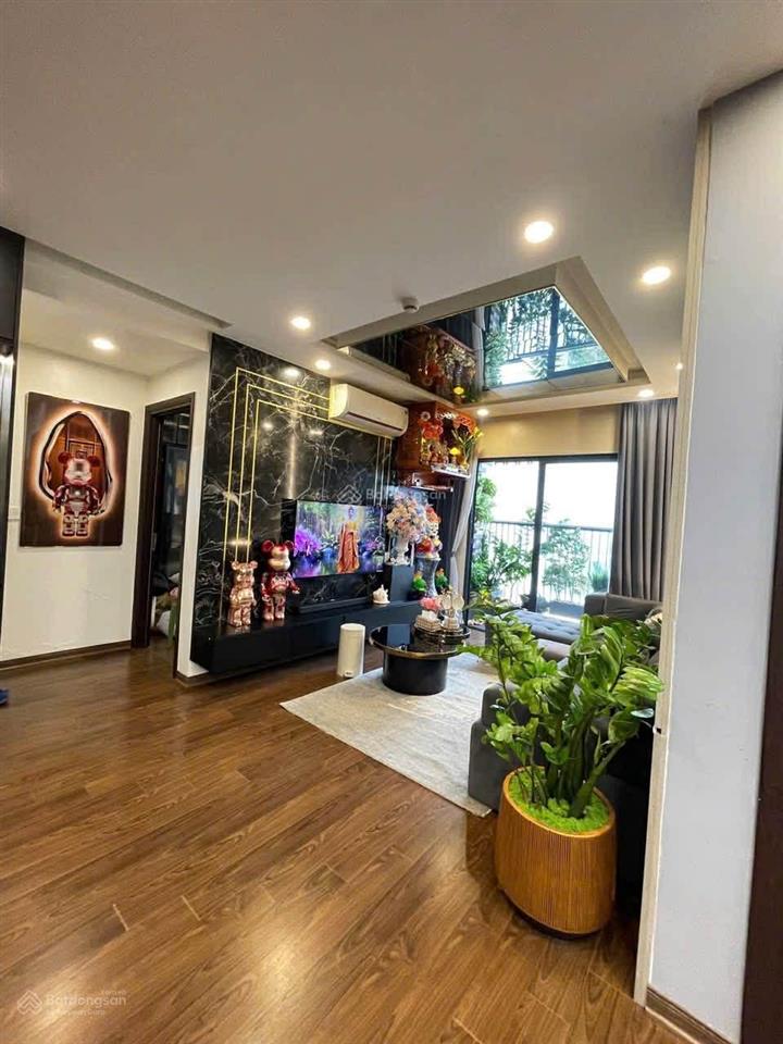 Bán cc sky central 176 định công view thoáng. dt 72m2, 2n+2vs.  0917 208 ***