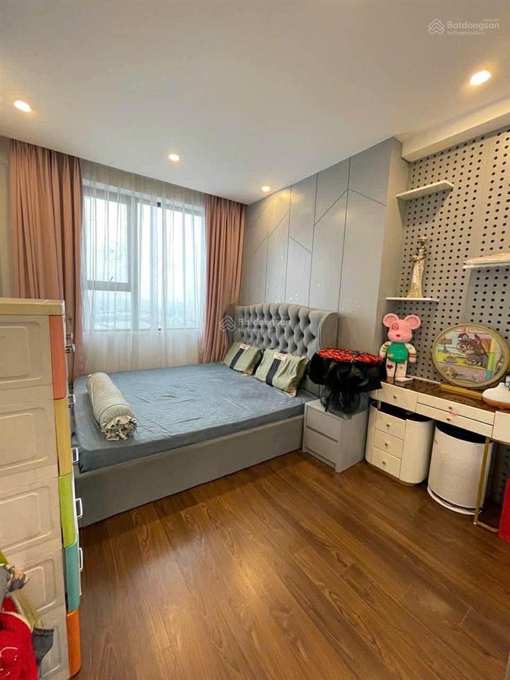 Bán cc sky central 176 định công view thoáng. dt 72m2, 2n+2vs.  0917 208 ***