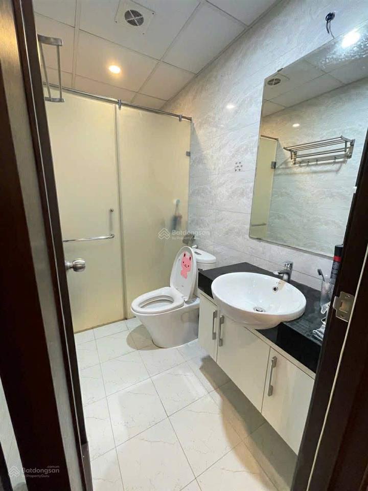 Bán cc sky central 176 định công view thoáng. dt 72m2, 2n+2vs.  0917 208 ***