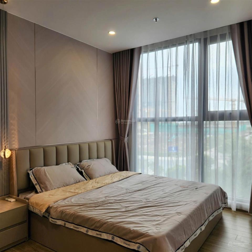 Bán gấp cc udic riverside tại 122 vĩnh tuy, dt 70m2, 2pn, 2wc, nội thất đầy đủ.  0917 208 ***
