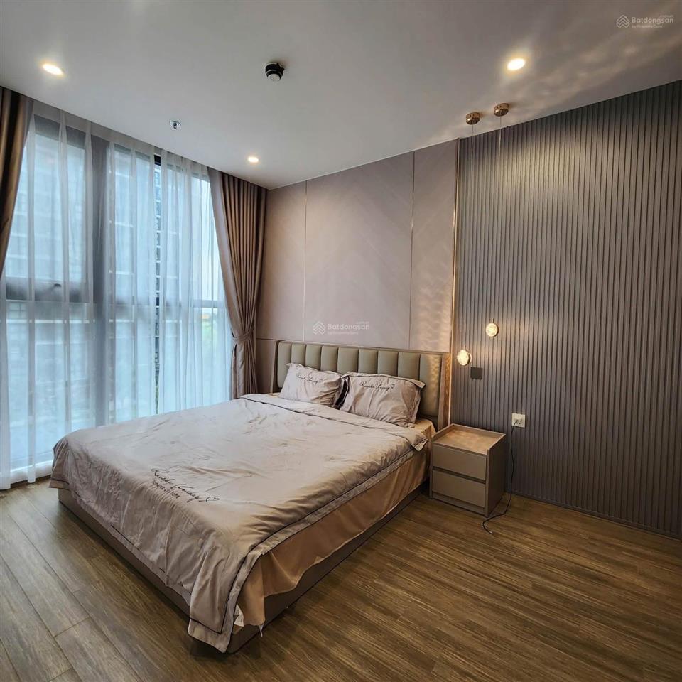 Bán gấp cc udic riverside tại 122 vĩnh tuy, dt 70m2, 2pn, 2wc, nội thất đầy đủ.  0917 208 ***
