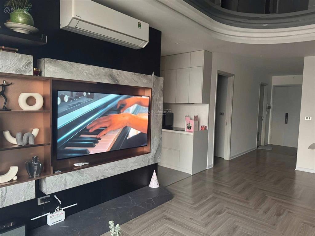 Bán chcc tại chung cư x2 đại kim.dt 77m2, 3n+2vs.  0917 208 ***