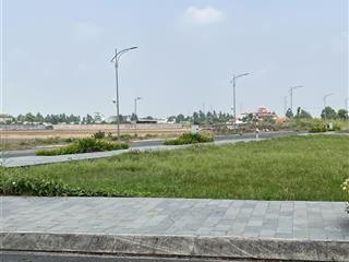 Chạy tiền cần bán gấp lô đất mặt tiền đường nguyễn hữu trí, ngay chợ tân bửu, 100m2, giá 1,45tỷ shr