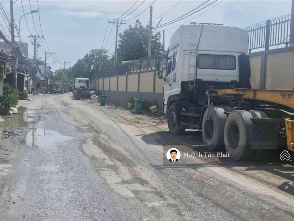 Bán gấp đất kcx tân thuận, ngang siêu khủng 35m, thích hợp làm kho xưởng, bãi bến xe, nhà máy