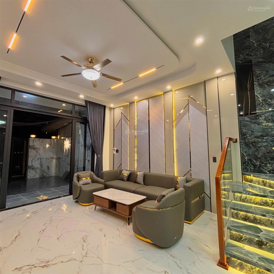 Bán siêu phẩm 3 tầng hiện đại đường 7m5 ,hoà xuân, tp đà nẵng