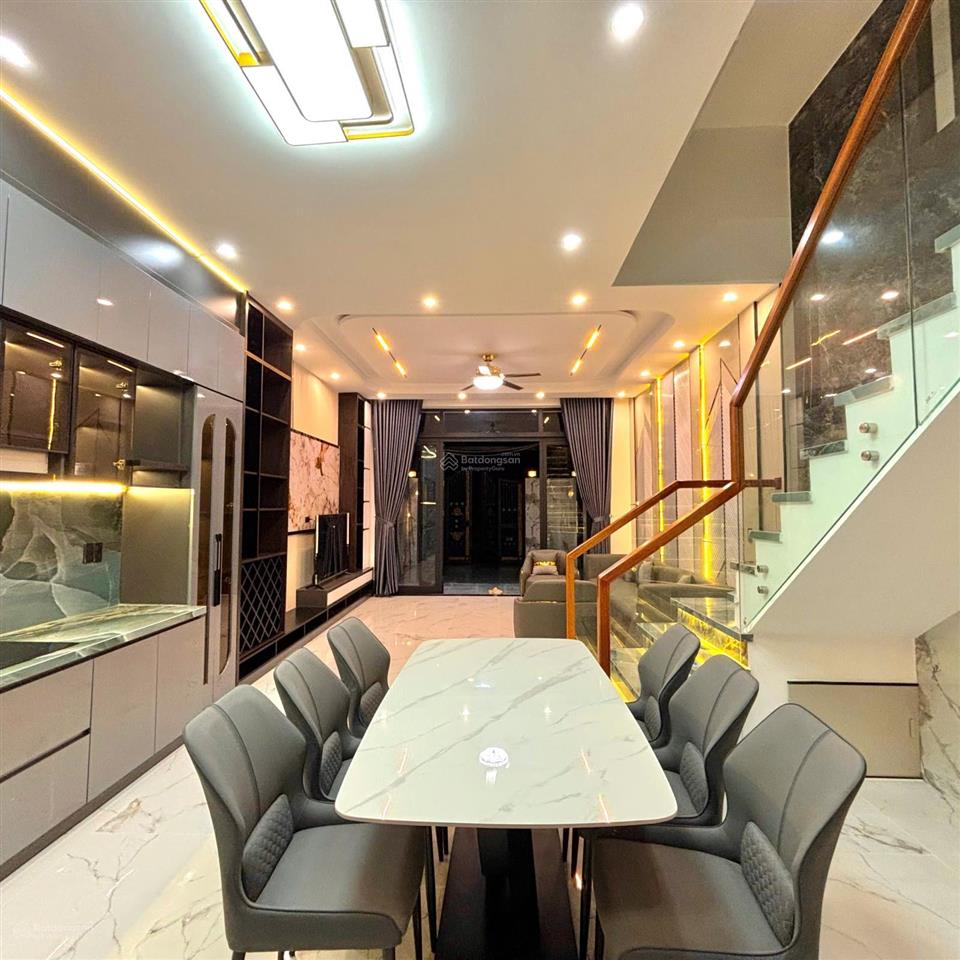 Bán siêu phẩm 3 tầng hiện đại đường 7m5 ,hoà xuân, tp đà nẵng