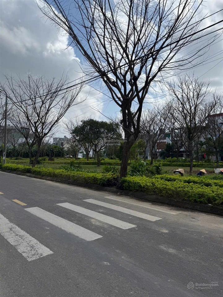 Bán lô góc 2 mặt tiền view công viên sau lưng dãy biệt thự tôn thất dương kỵ  hòa xuân