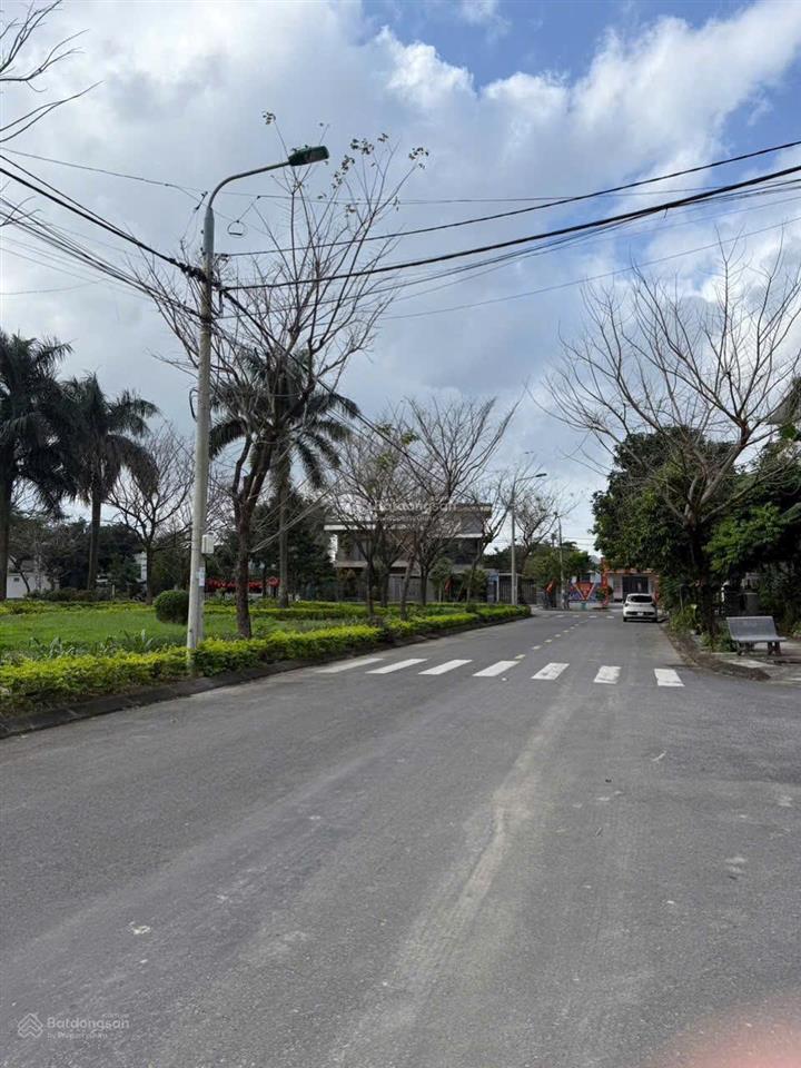 Bán lô góc 2 mặt tiền view công viên sau lưng dãy biệt thự tôn thất dương kỵ  hòa xuân