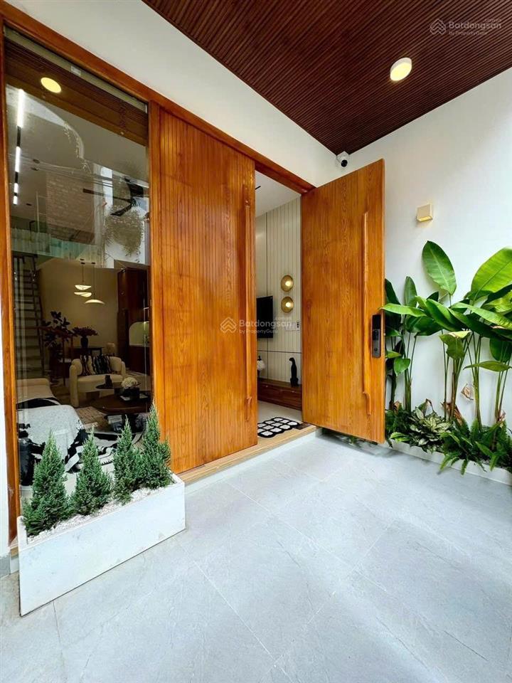 Bán nhà đẹp 3 tầng mới xây xong kiệt ô tô 5m, gần biển nguyễn tất thành, tp đà nẵng