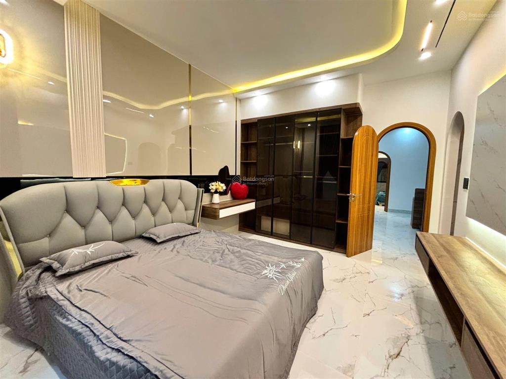 Bán tòa nhà căn hộ mini khu fpt mới xây xong dòng tiền 70tr/tháng gần sông cổ cò siêu thoáng