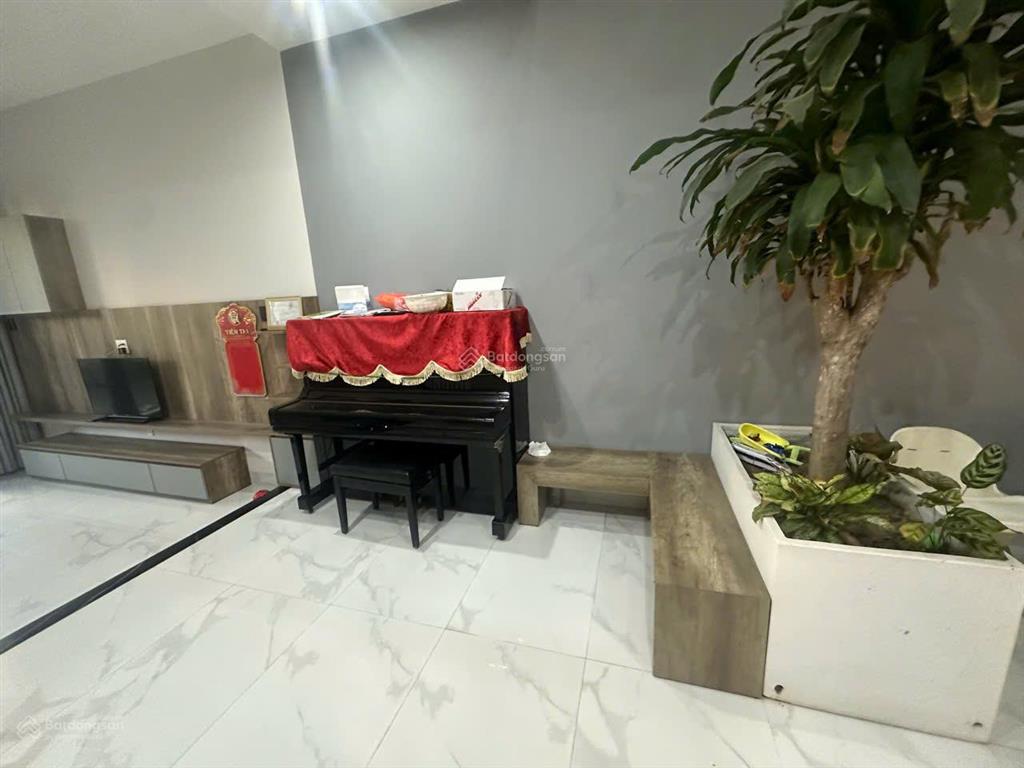 Bán siêu phẩm đắt địa hòa xuân đường lê quảng chí 10.5m con đường sầm uất, kinh doanh tốt