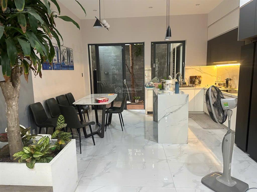 Bán siêu phẩm đắt địa hòa xuân đường lê quảng chí 10.5m con đường sầm uất, kinh doanh tốt