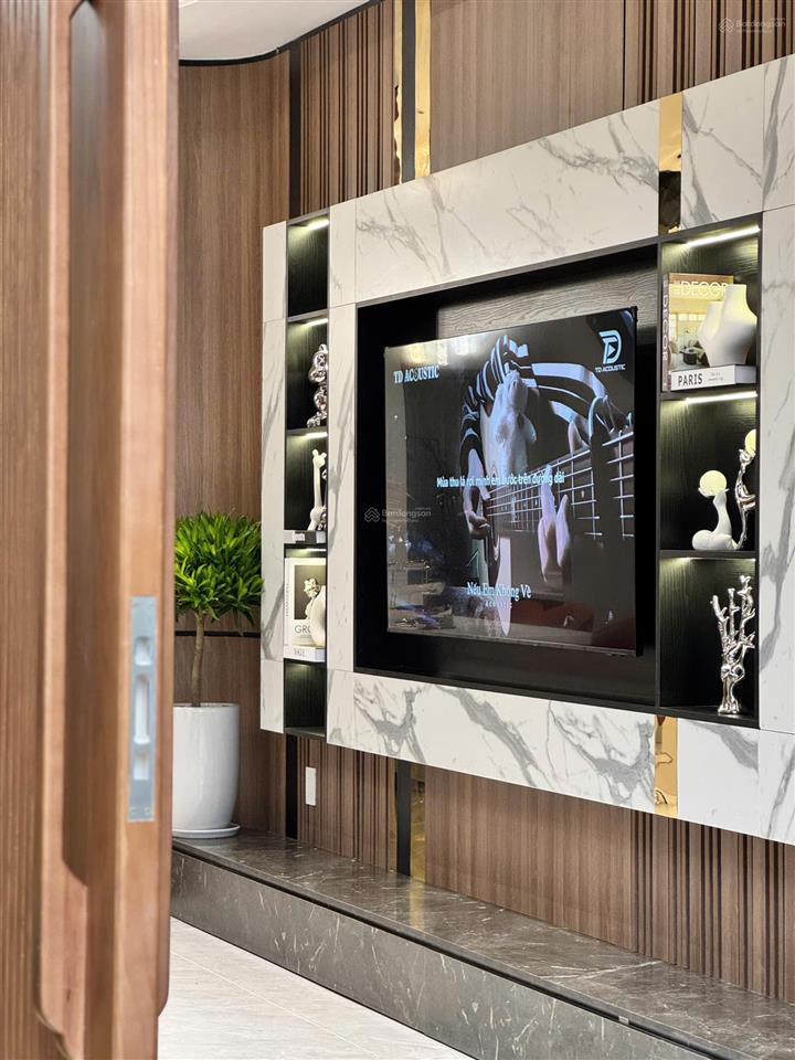 Tuyệt tác hiện đại 3 tầng mới 100% sát dãy biệt thự nguyễn đình thi ven sông tại hòa xuân
