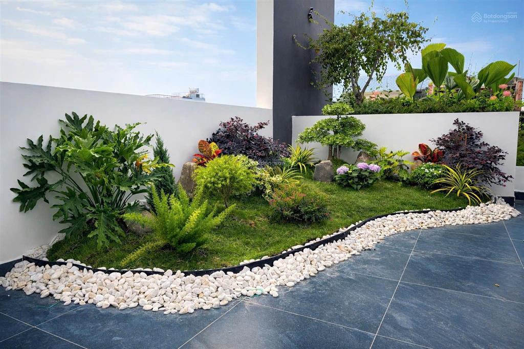 Tuyệt tác hiện đại 3 tầng mới 100% sát dãy biệt thự nguyễn đình thi ven sông tại hòa xuân