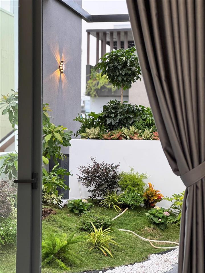 Tuyệt tác hiện đại 3 tầng mới 100% sát dãy biệt thự nguyễn đình thi ven sông tại hòa xuân