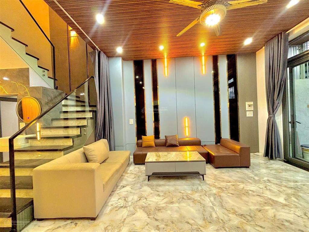 Chỉ nhỉnh 5 tỷ sở hữu ngay nhà mới 3 tầng hoà xuân hiện đại, dòng tiền cho thuê 20 tr