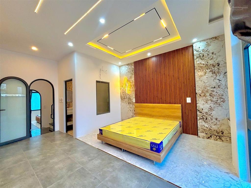 Chỉ nhỉnh 5 tỷ sở hữu ngay nhà mới 3 tầng hoà xuân hiện đại, dòng tiền cho thuê 20 tr