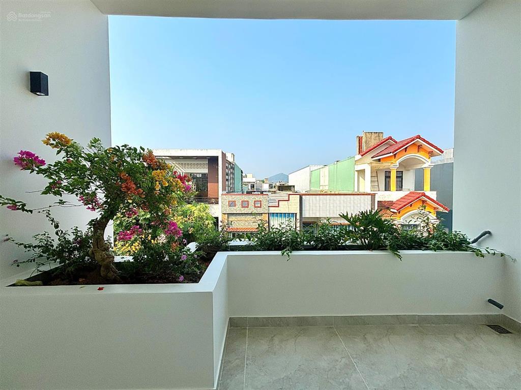 Bán nhà 3 tầng mới xây sau lưng biển nguyễn tất thành, hòa minh gốc, tp đà nẵng