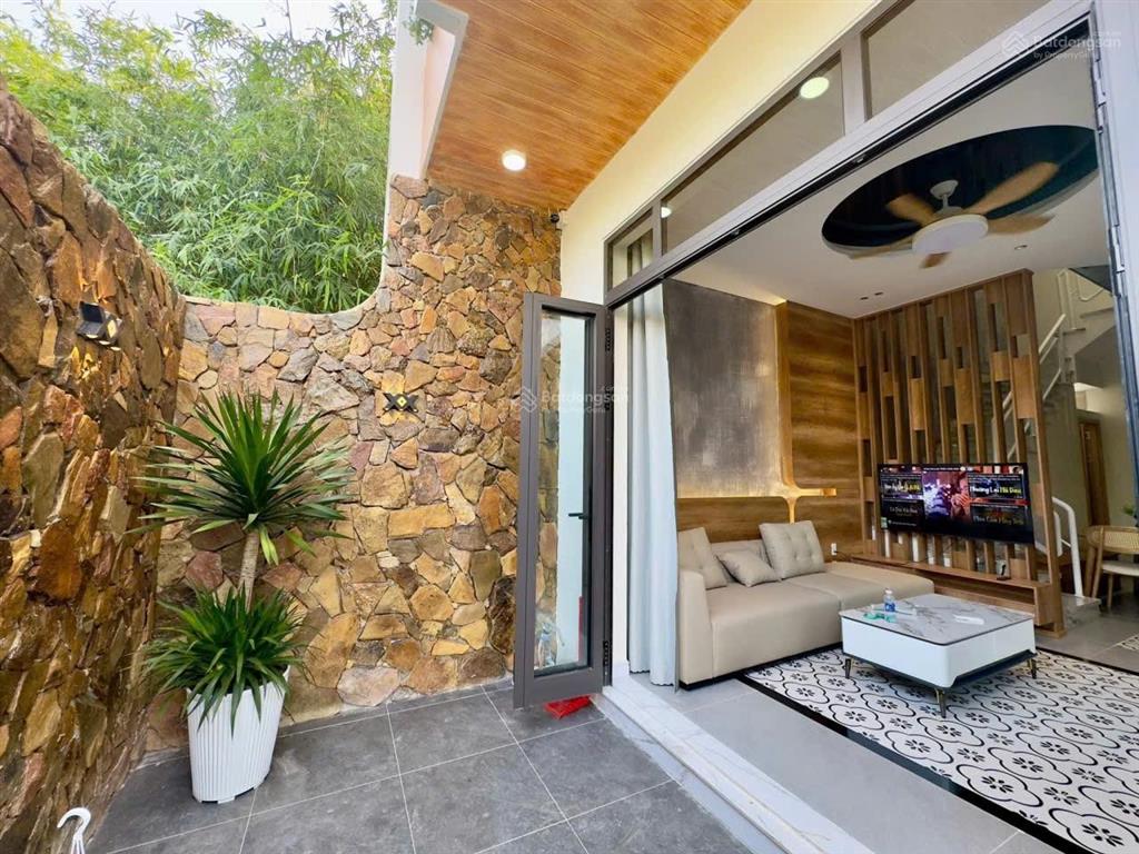 Nhà 3 tầng kiệt 4m trần đình tri sát biển nguyễn tất thành, tp đà nẵng