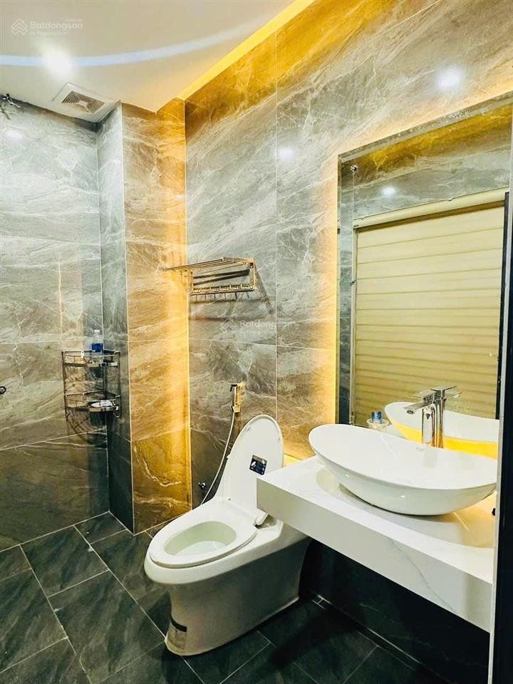 Hoả tốc bán nhanh nhà 3 tầng đẹp sát lê quảng chírẻ hơn thị trường 300 triệu,hòa xuân,tp đà nẵng