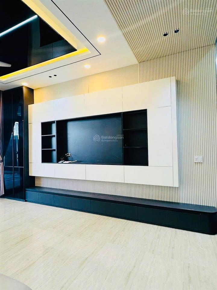 Hoả tốc bán nhanh nhà 3 tầng đẹp sát lê quảng chírẻ hơn thị trường 300 triệu,hòa xuân,tp đà nẵng