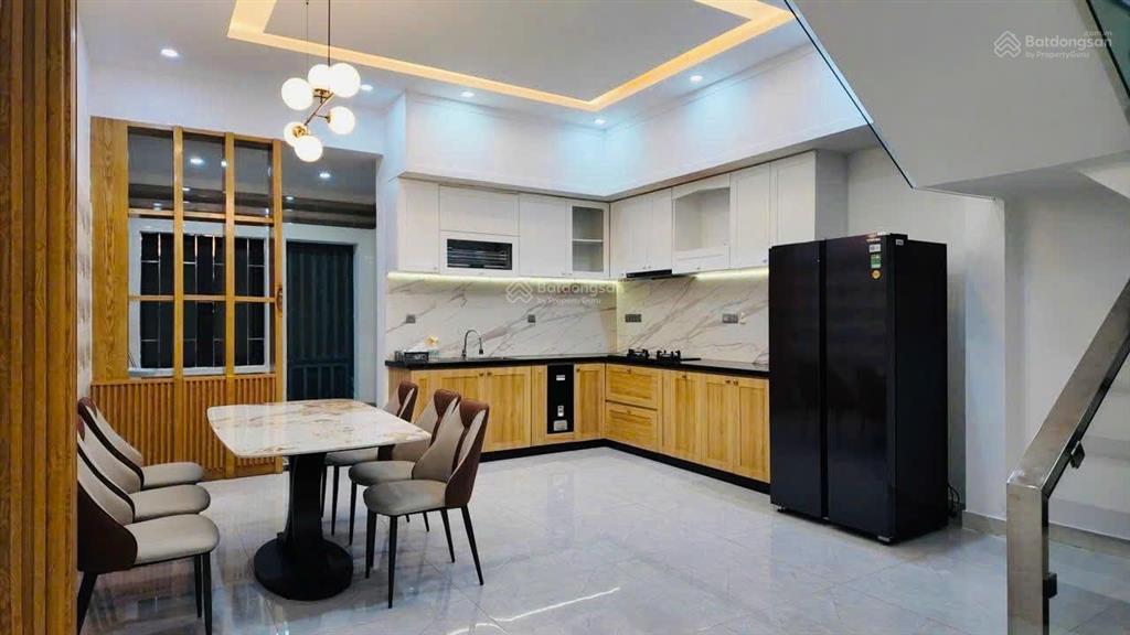 Nhà 4 tầng mặt tiền phan triêm  hòa xuân