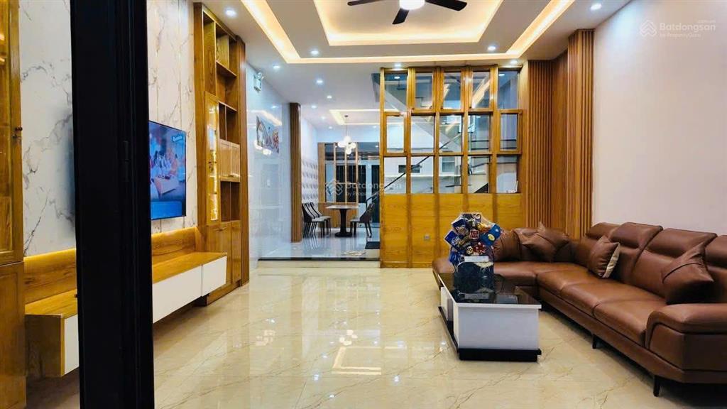 Nhà 4 tầng mặt tiền phan triêm  hòa xuân