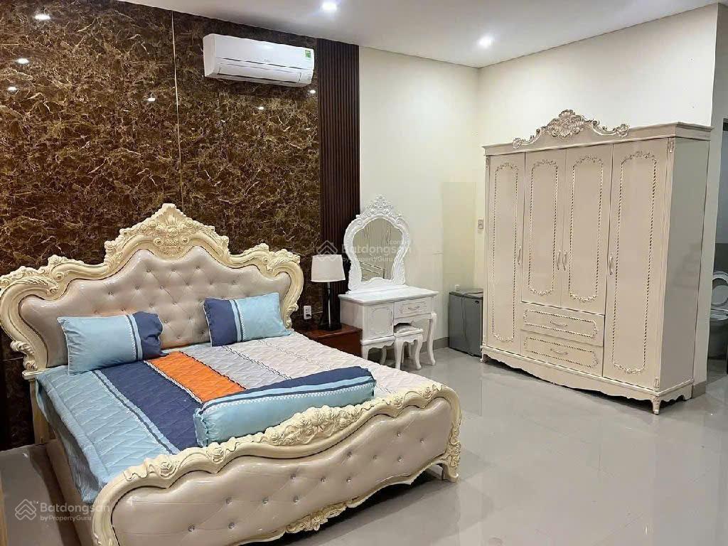 Bán gấp nhà 4 tầng bùi công trừng  view công viên cực đẹp