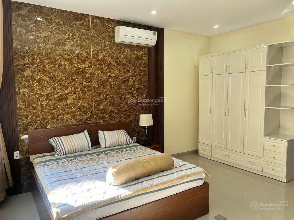 Bán gấp nhà 4 tầng bùi công trừng  view công viên cực đẹp