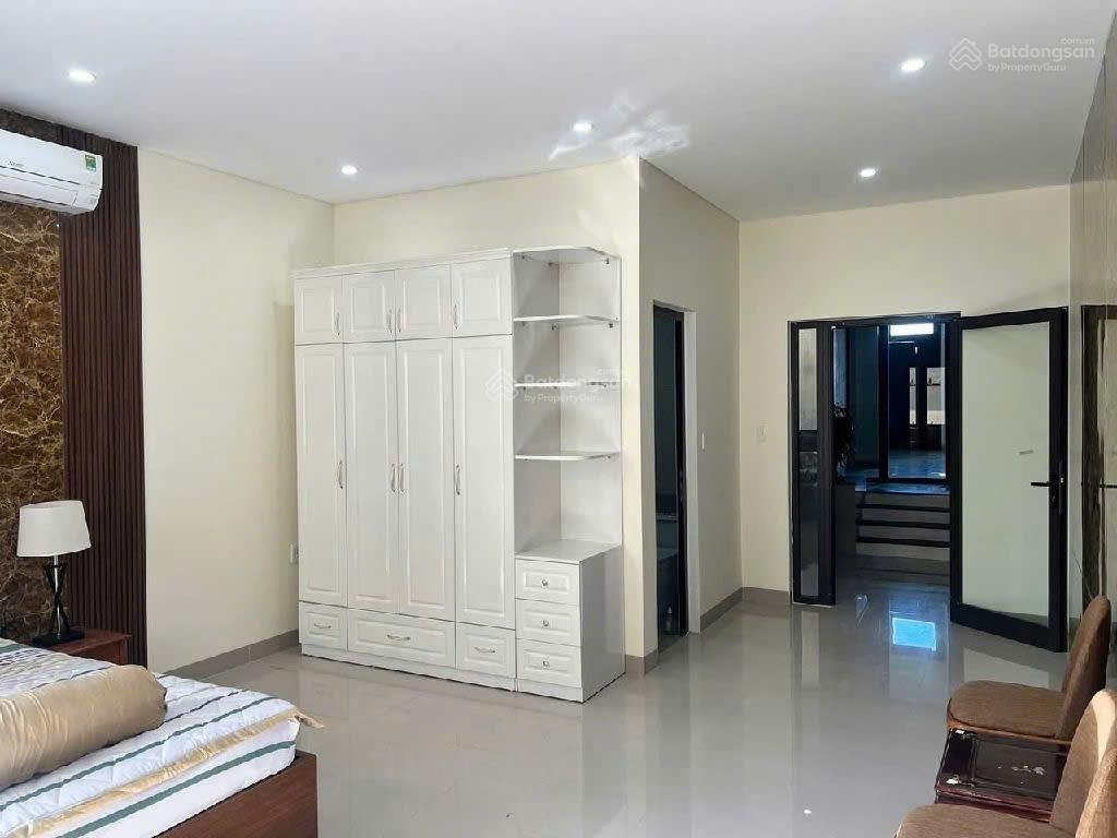 Bán gấp nhà 4 tầng bùi công trừng  view công viên cực đẹp