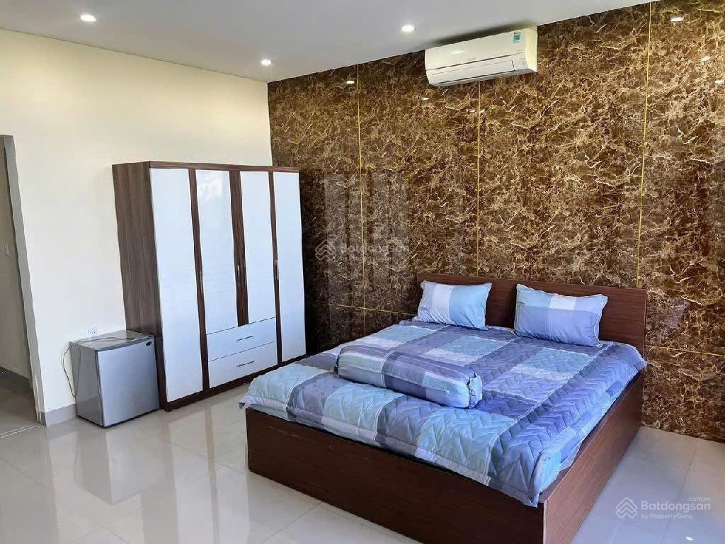 Bán gấp nhà 4 tầng bùi công trừng  view công viên cực đẹp
