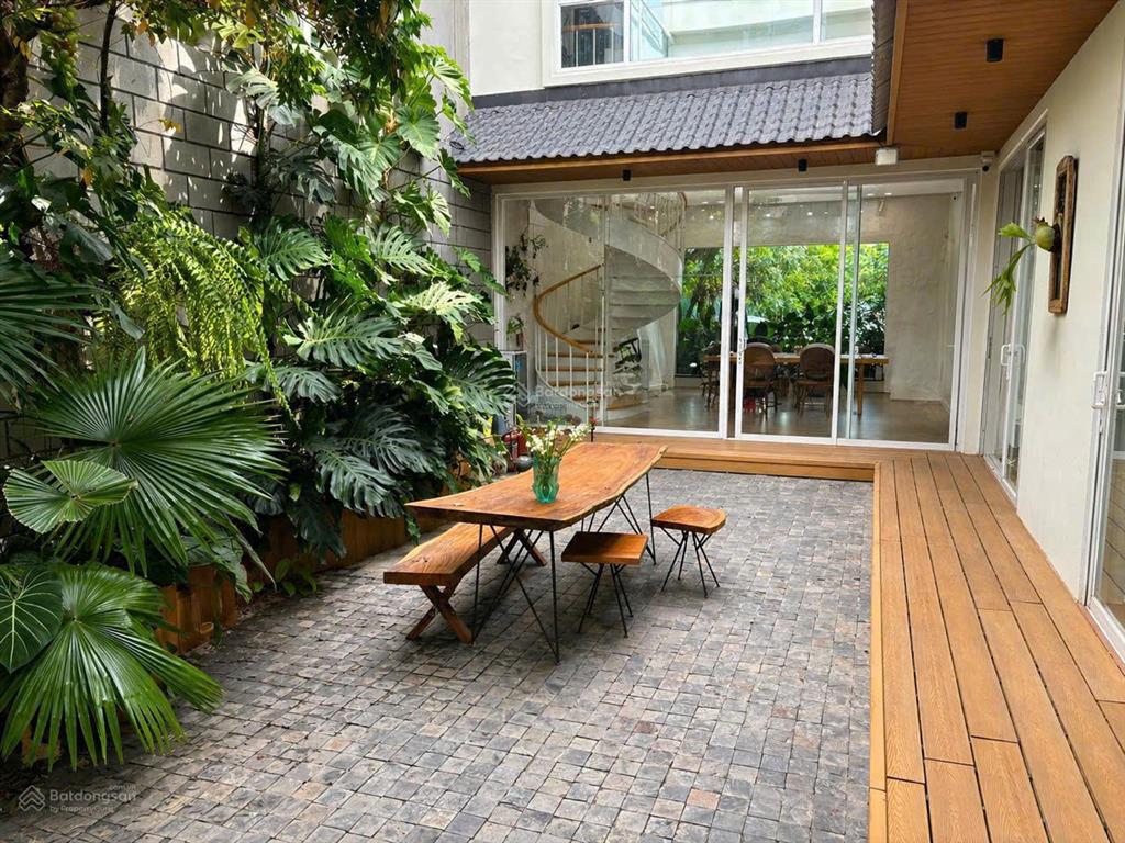 Bán đất tặng nhà lô đôi dt 200m2, kết cấu 2 tầng đường 7m5, hoà xuân, đà nẵng, gần sông mát mẻ