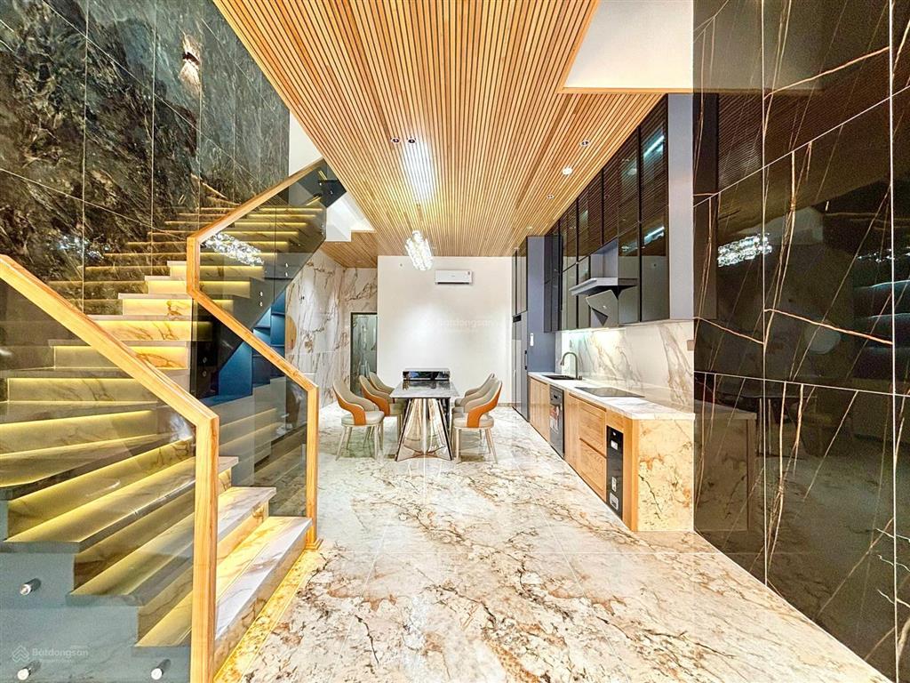 Bán nhà sau lưng đường tôn thất dương kị sát công viên hoà xuân 1 vip giá rẻ