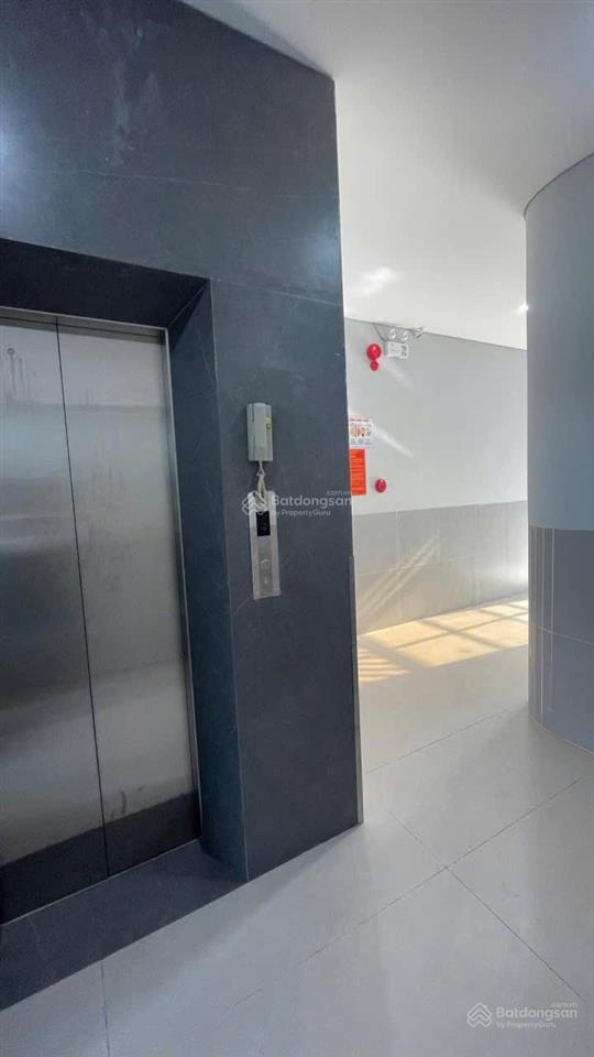 Bán căn hộ 5 tầng + 1 tum kđt công nghệ cao fpt