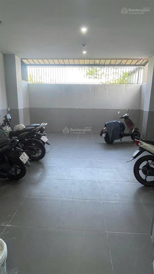 Bán căn hộ 5 tầng + 1 tum kđt công nghệ cao fpt
