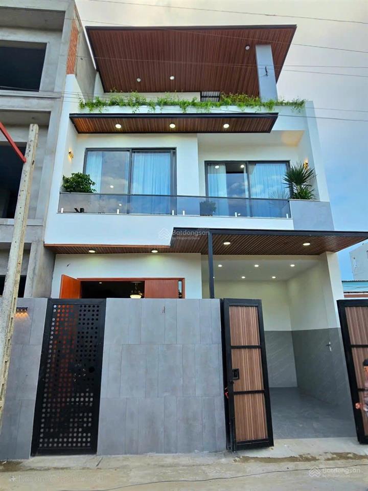 Biệt thự villamini 3 tầng mặt tiền khe cạn  kẹp kiệt sau 2m5  full nội thất xịn