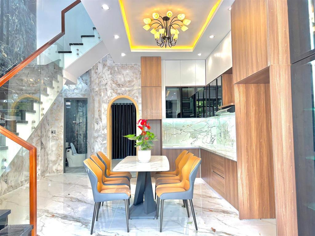 Bán nhà tân cổ điển mới xây vip sát trần nam trung đường 7m5 gần tttm aeon mall hoà xuân